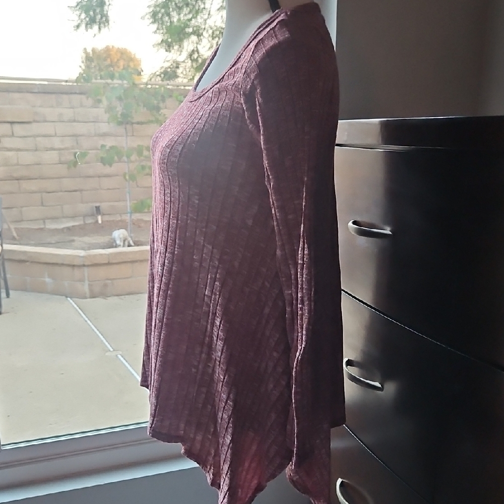 ALLOY Maroon Ribbed Long Sleeve Top - Picture 3 of 8